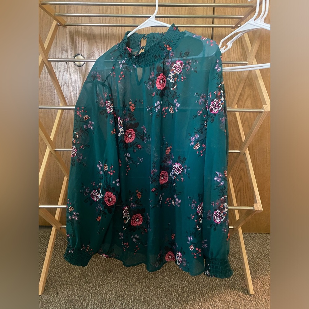 TORRID Green Floral Chiffon Long Sleeve Blouse